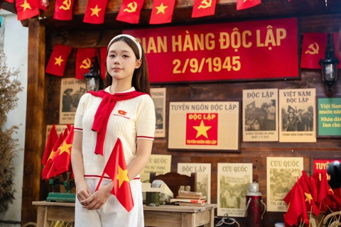 Patriotic Hanoi Café celebrates 80th Vietnam National Day
