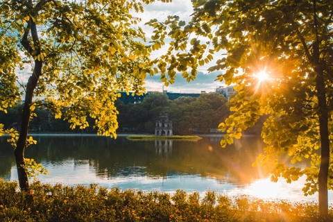Status-befitting makeover envisioned for iconic Hoan Kiem Lake area