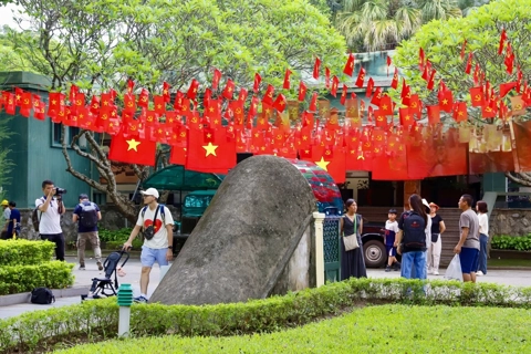 Explore Vietnam’s historic path at Thang Long Imperial Citadel
