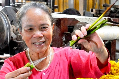Lotus Silk: Unique craft from Hanoi