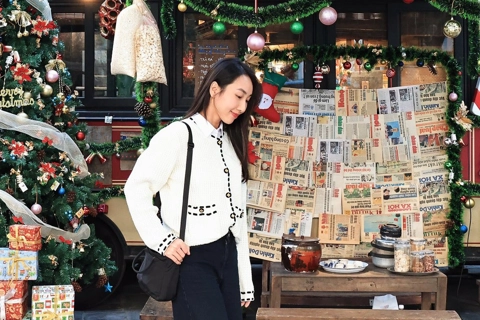 Festive tramcar takes riders through Hanoi’s past
