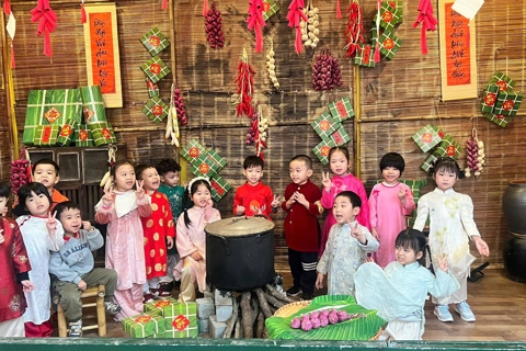 Around 1.34 million visitors flock to Hanoi for Lunar New Year Holiday