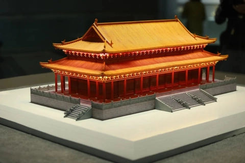 Kinh Thien Palace and imperial ceramics reveal Thang Long’s royal soul