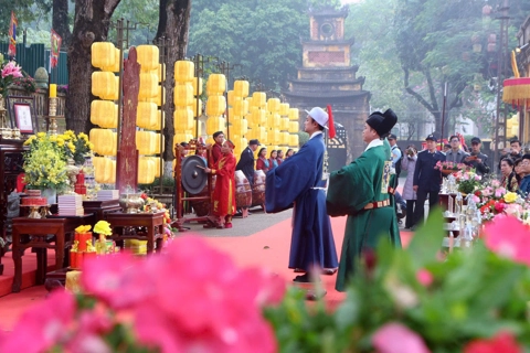 Spirit of Thang Long imperial court Tet reenacted

