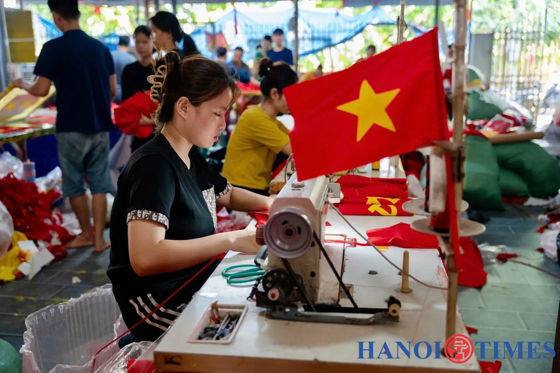 Hanoi village cultivates national pride for generations- Ảnh 2.