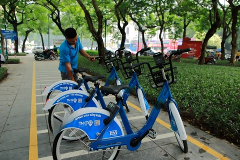 Hanoi expands bike-sharing service
