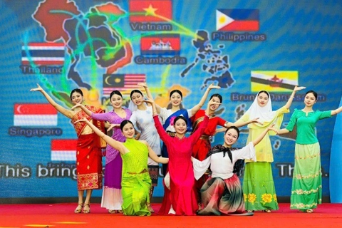 Thousands join Capital Women's Festival for Peace and Development
