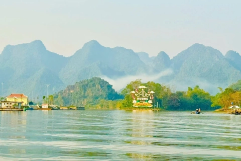 Huong Pagoda Festival 2026 embraces smart management for modern pilgrimage experience