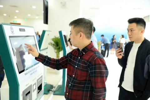 Hanoi offers 100% free online public services and digital signature certificates