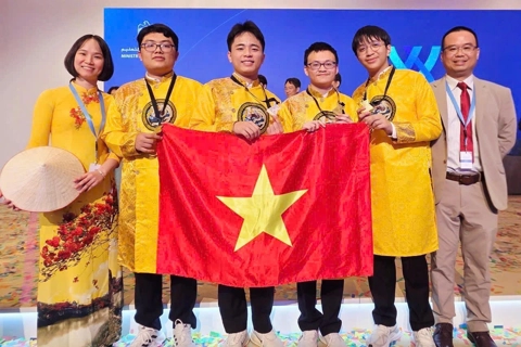 Vietnam wins four Chemistry Olympiad gold medals 