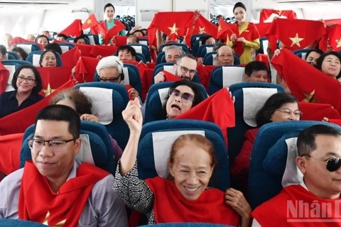 Vietnam Airlines celebrates National Day with Hanoi-Ho Chi Minh City special flights

