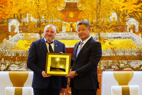 Hanoi and Hungary forge stronger educational ties