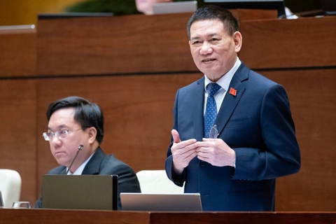Vietnam considers incentives to attract talent to public sector
