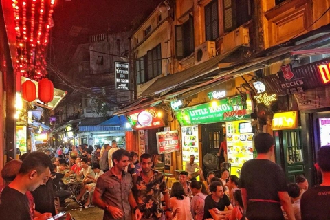 Hanoi’s sidewalk dining wins the hearts of travelers worldwide