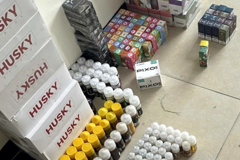Major e-cigarette smuggling ring busted in Hanoi
