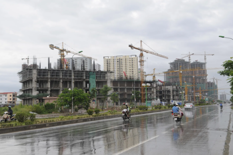 Hanoi two-tiered government tightens land and construction oversight  