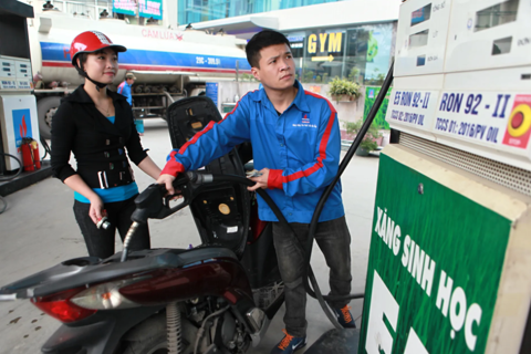 Vietnam determined to put E10 biofuel for sale in 2026
