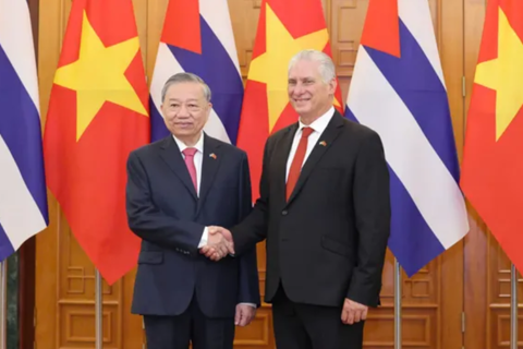 Vietnam backs Cuba’s path through challenges