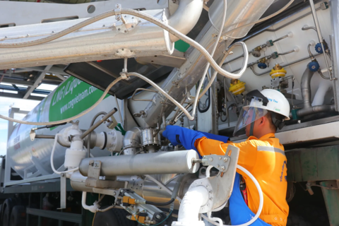 Vietnam Gov’t eyes 15-year guarantee for LNG electricity output