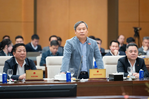 Hanoi set for special measures to unlock mega projects