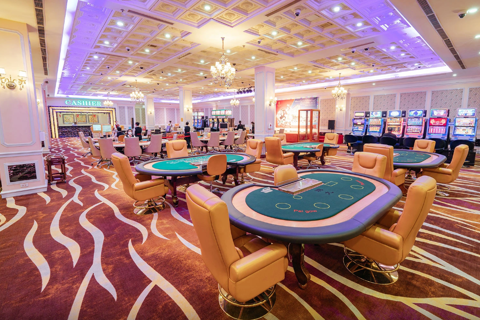 Vietnam mulls sharp rise in casino entry fee for locals

