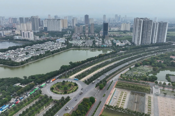 Hanoi pledges strong implementation of 14th Party Congress resolution