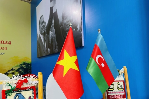 Azerbaijan reaffirms support for Vietnam’s Party leadership, advances strategic partnership