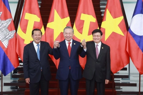 New chapter in traditional friendship among Vietnam, Laos and Cambodia