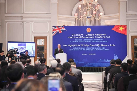 Vietnam and UK deepen strategic ties in finance, technology and energy