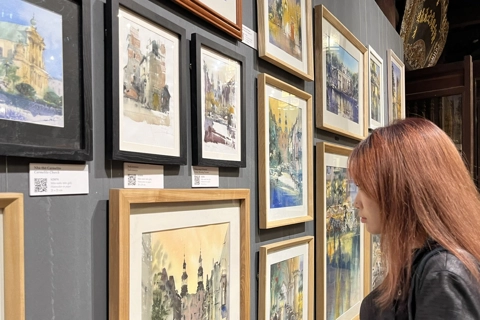 “Acquired Identity”: Minh Dam’s watercolor journey and cultural dialogue
