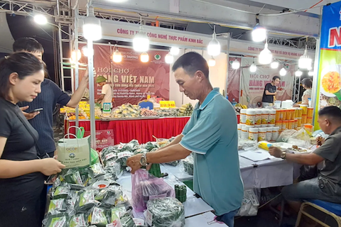 Made-in-Vietnam Goods Loved by Consumers Fair opens in Hanoi
