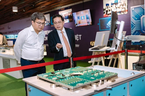 Hanoi Vice Chairman explores Web3 hub to drive digital transformation