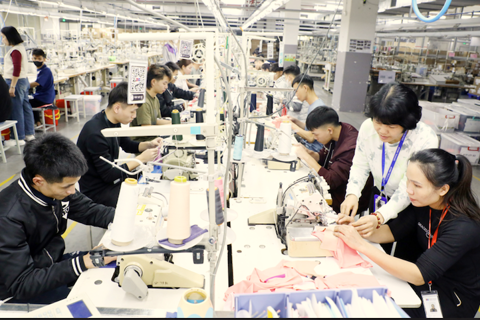 Vietnam's manufacturers boost hiring, wages and benefits as orders rebound in 2026