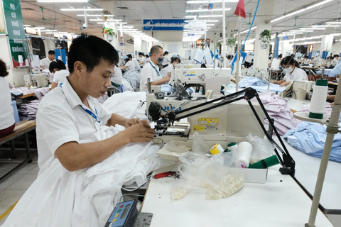 Business community looks to 14th Party Congress for stronger legal framework