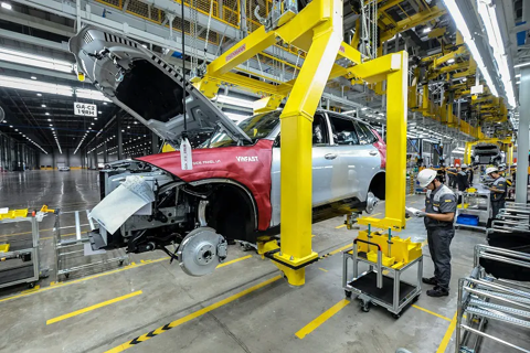 Vietnam's manufacturing targets breakthroughs in global value chains
