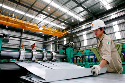 Vietnamese exports soar despite global tariff pressure
