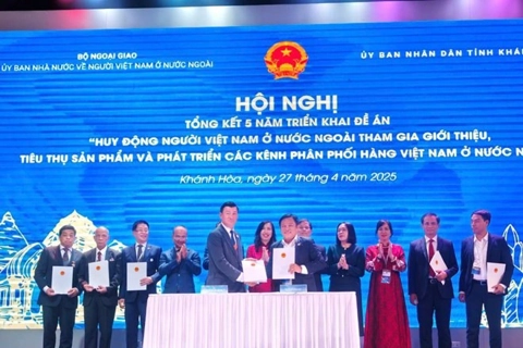 Vietnam strengthens overseas sales channels to boost exports
