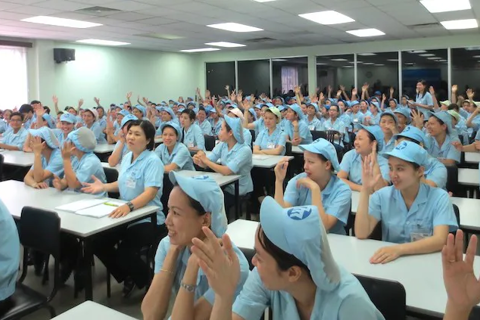 Vietnam weighs shorter workweek as productivity and worker health collide