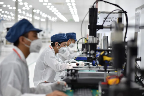 Vietnam drafts strategy to attract science, tech talent